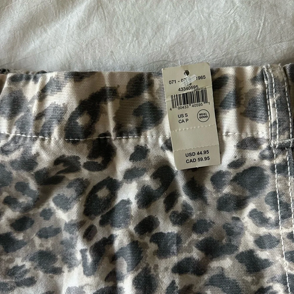 aerie Mod Mini Beige and Gray Leopard Print Mini Skirt